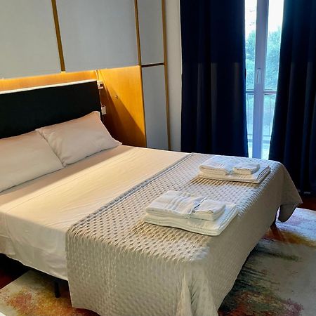 149 Borgo Ticino Suite Attico Di Lusso Con Terrazzo E Parking Privato بافيا المظهر الخارجي الصورة