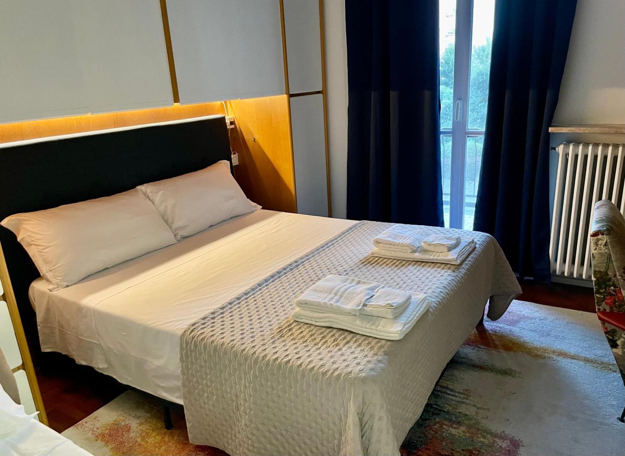149 Borgo Ticino Suite Attico Di Lusso Con Terrazzo E Parking Privato بافيا المظهر الخارجي الصورة